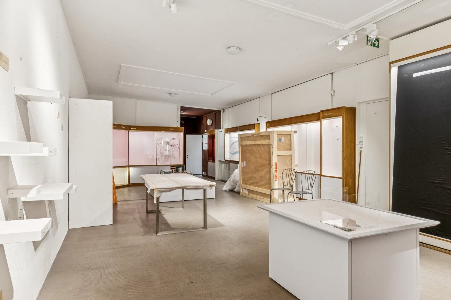 172m² commercial