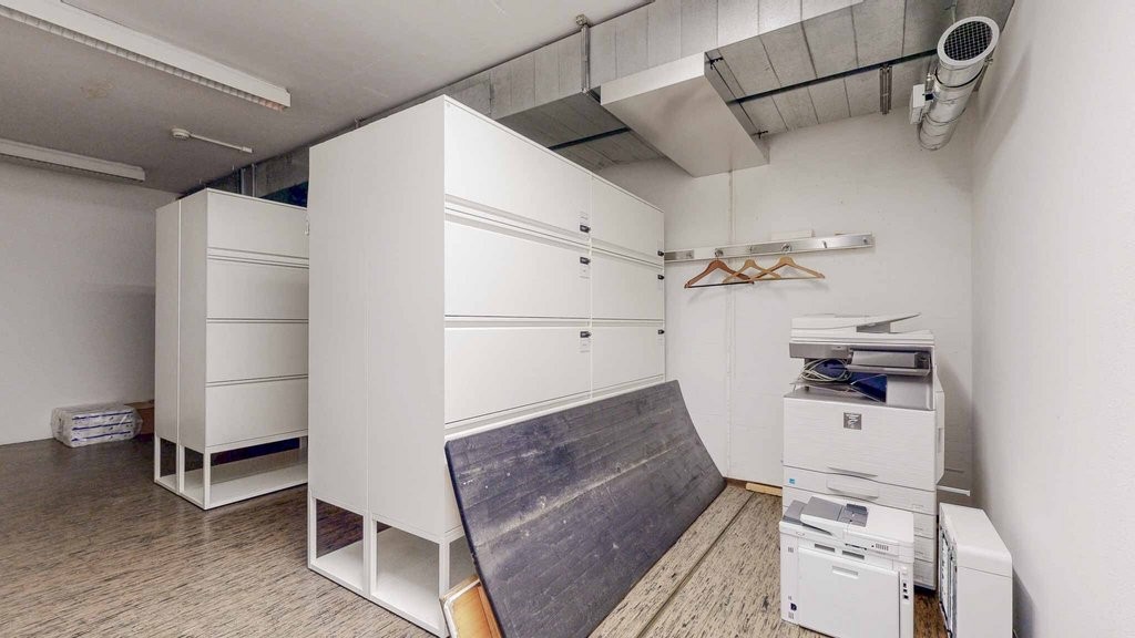 432m² office