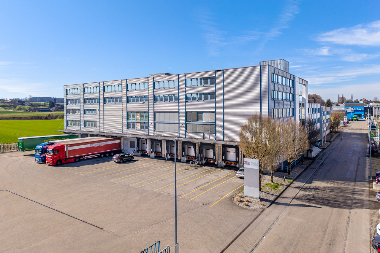 2500m² commerciale