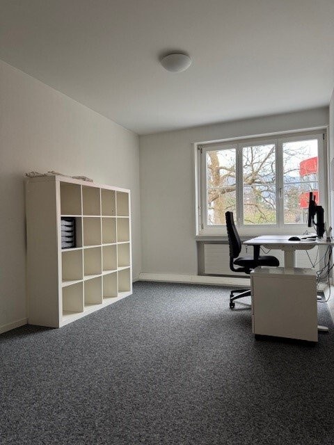 109m² office