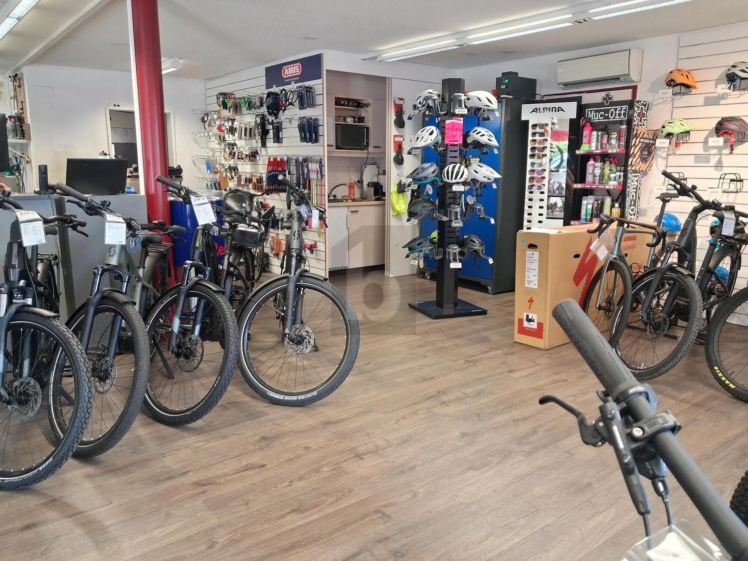 280m² shop, Foto 4 von 4