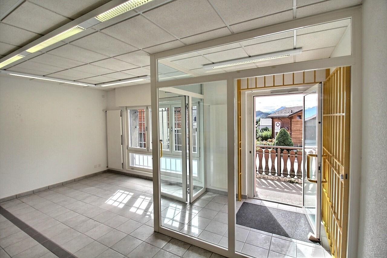 191m² Gewerbe, Foto 3 von 10