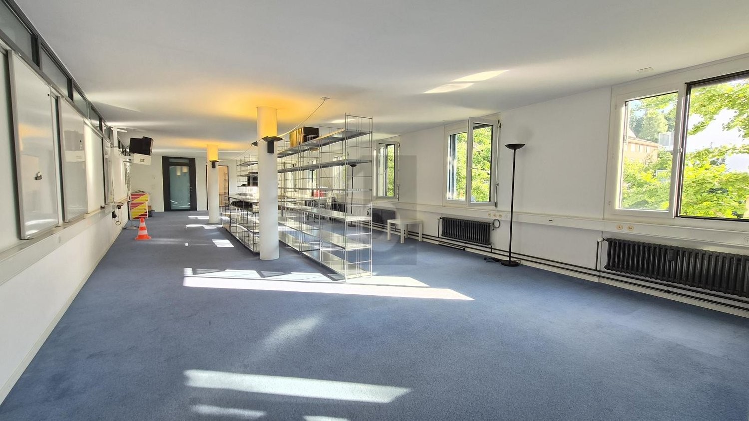 182m² ufficio
