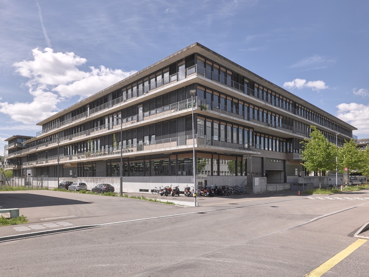 75m² office, Foto 1 von 4