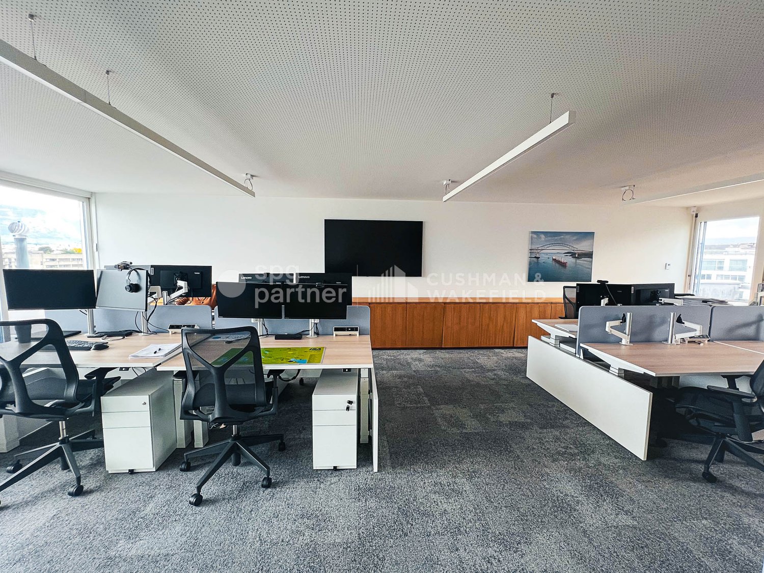 190m² Büro