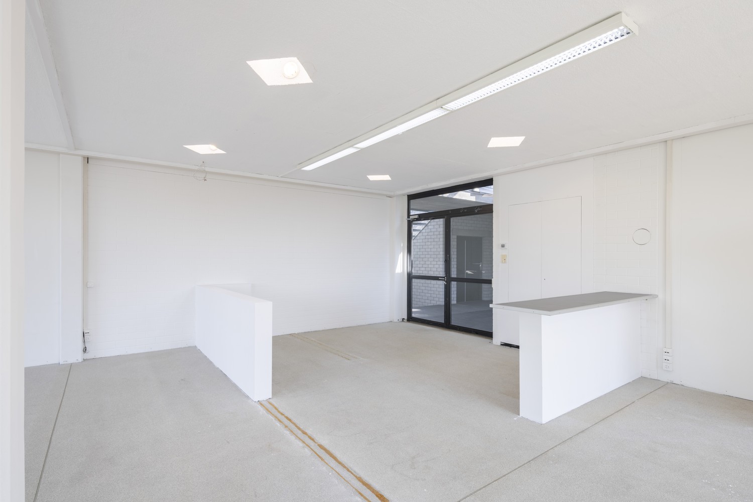 151m² office