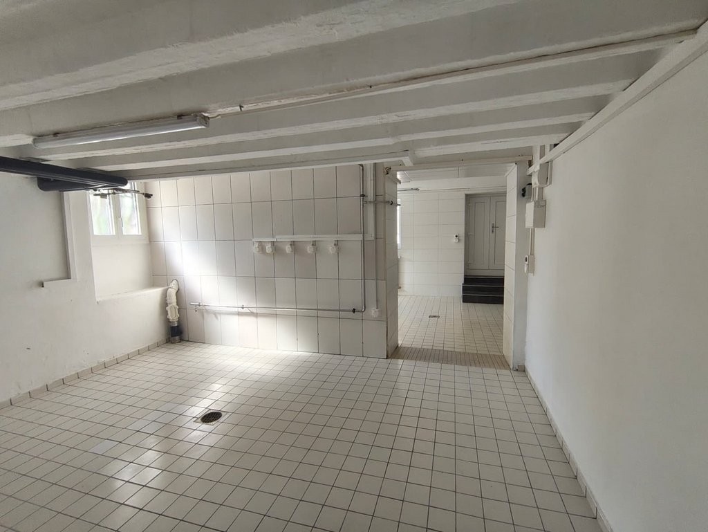 94m² Gewerbe, Foto 2 von 7