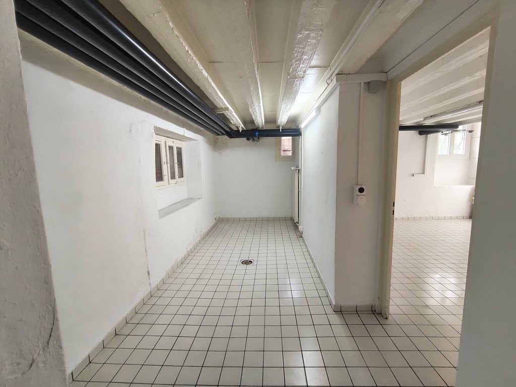 94m² Gewerbe, Foto 3 von 7