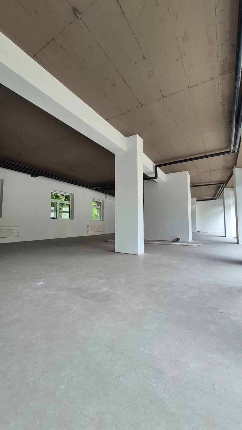 103m² commercial, Foto 1 von 4