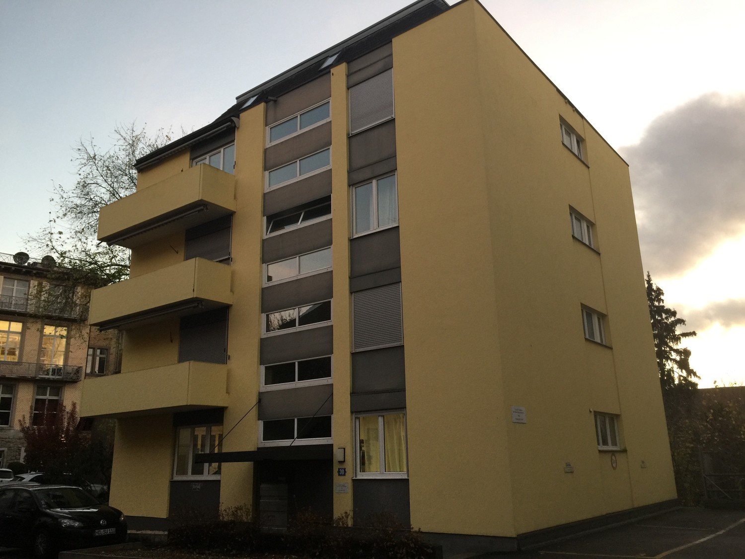 130m² office