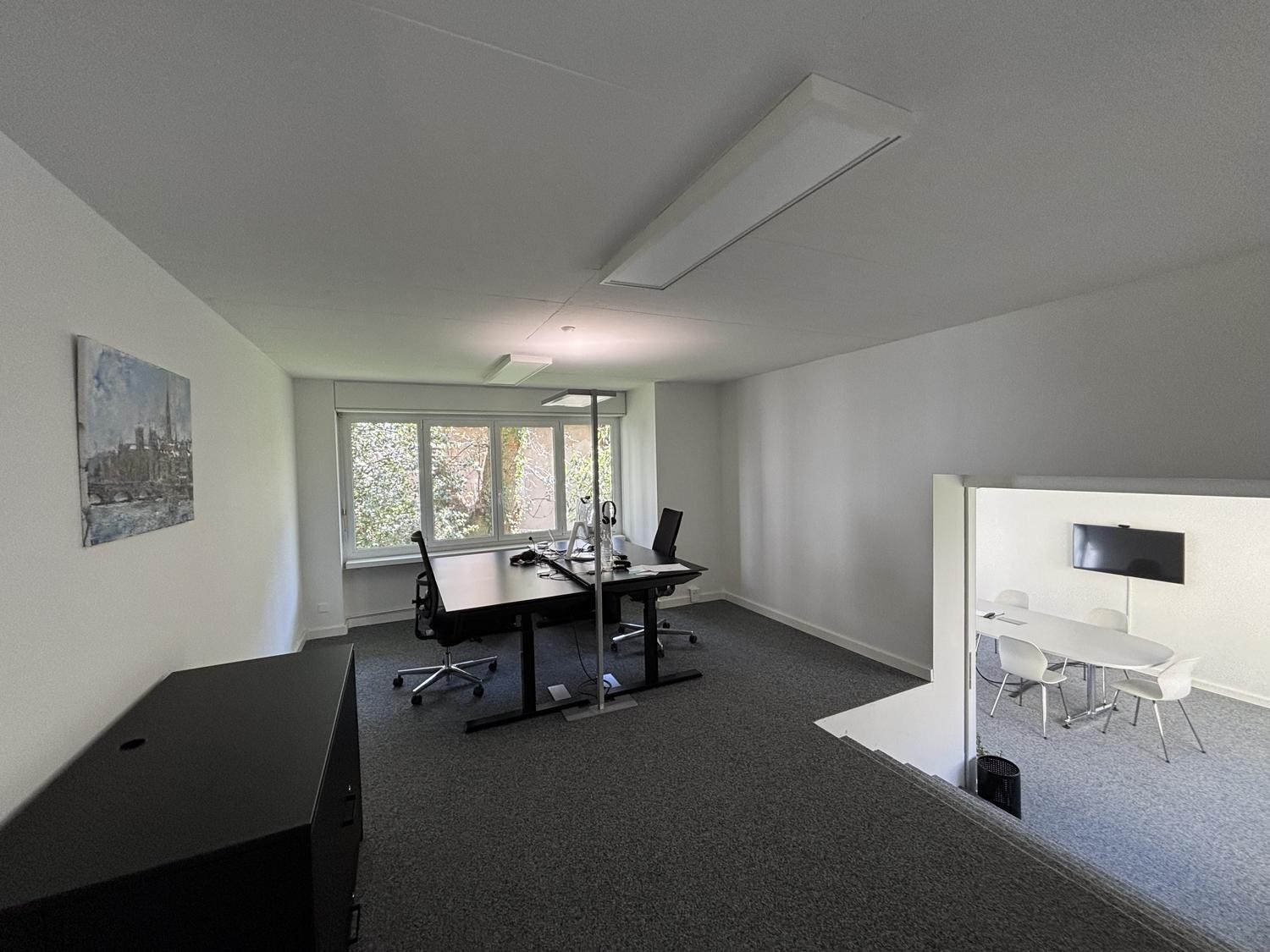 130m² office