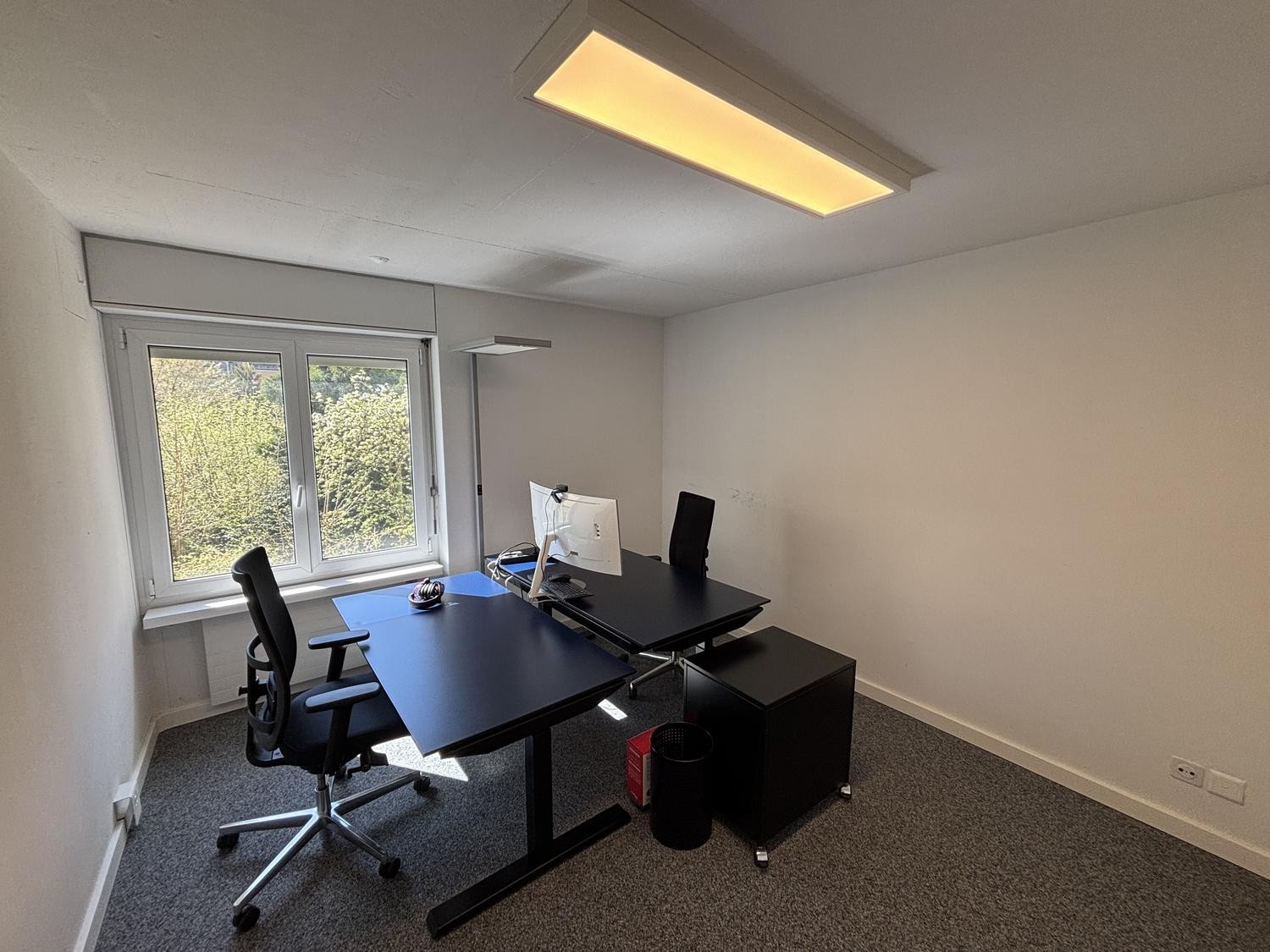130m² office