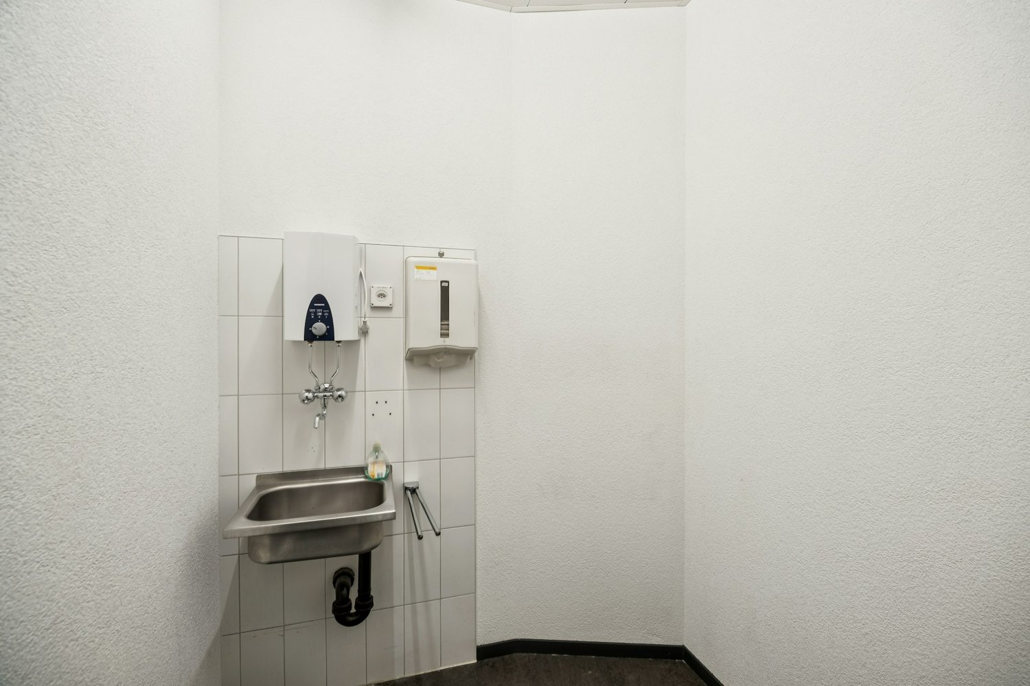 310m² commercial, Foto 9 von 10