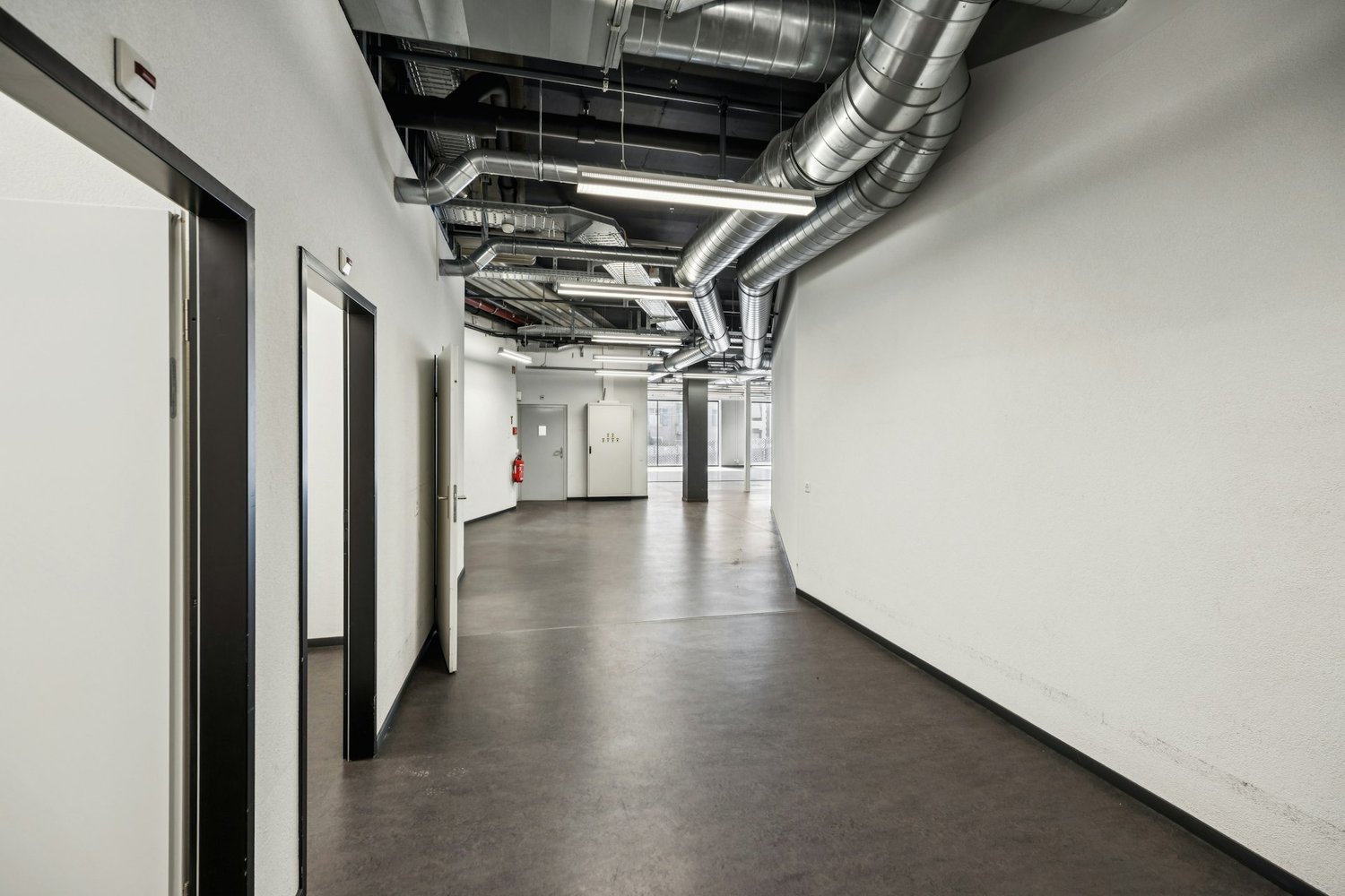 310m² commercial, Foto 8 von 10