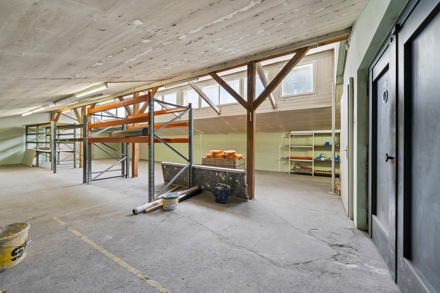 3890m² commercial, photo 3 sur 10