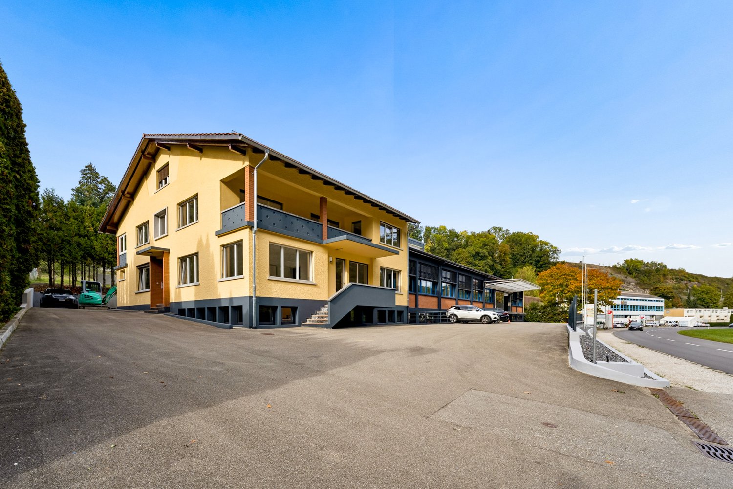 3890m² commercial, photo 2 sur 10