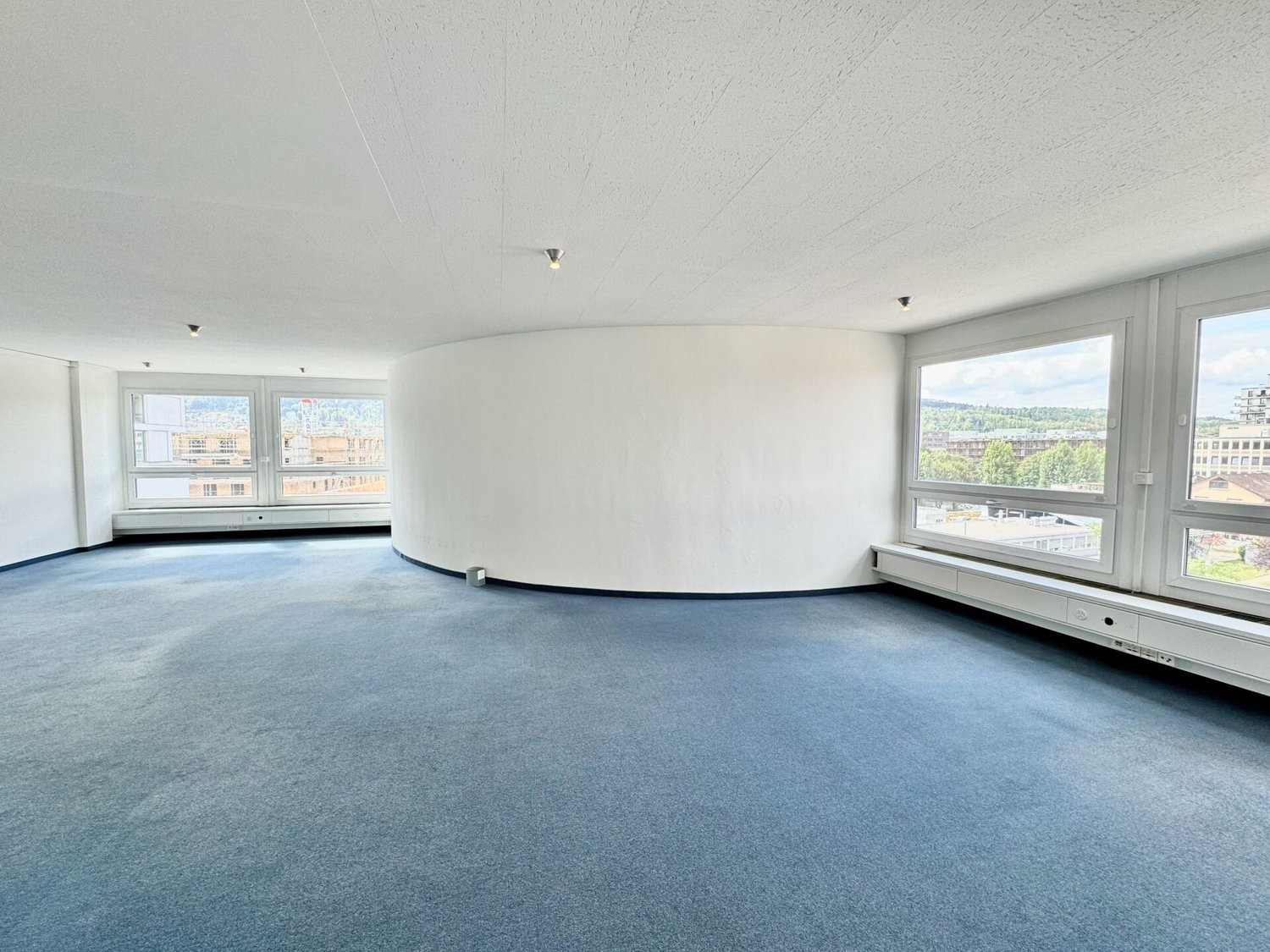 148m² office