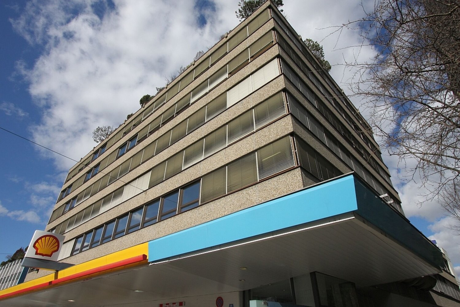 148m² office