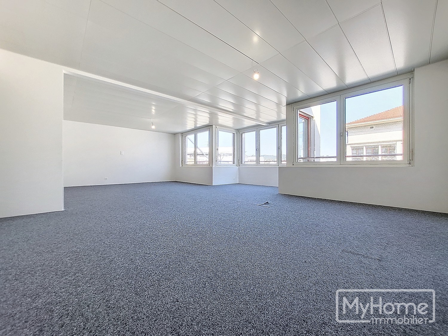 265m² Büro, Foto 2 von 5