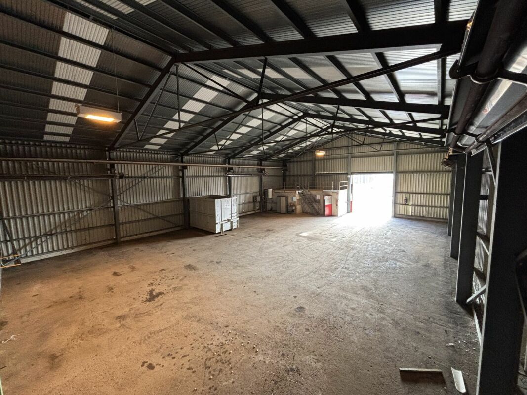 600m² Gewerbe, Foto 1 von 10