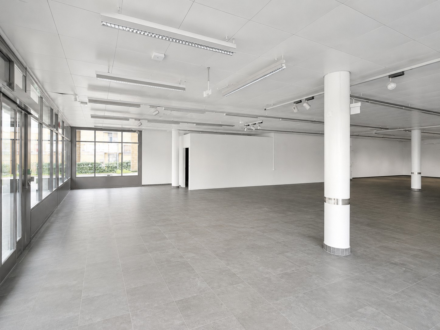 414m² commercial, Foto 2 von 5