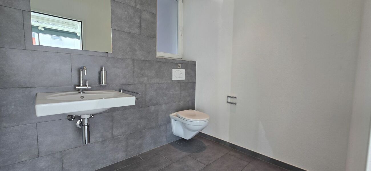 Commercial, Foto 5 von 6