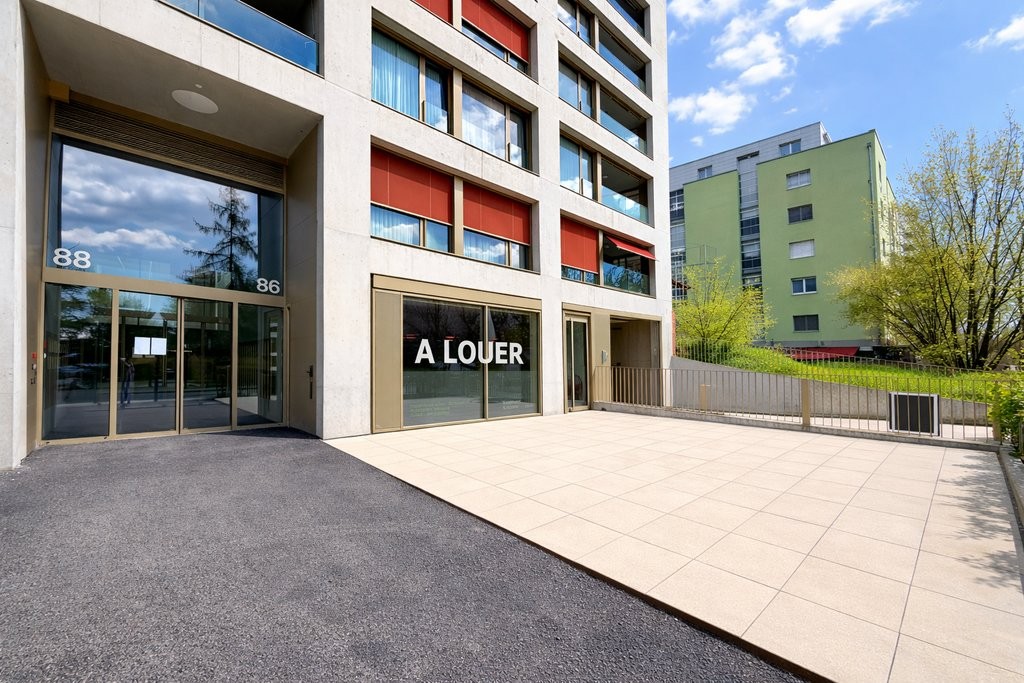 84m² Laden