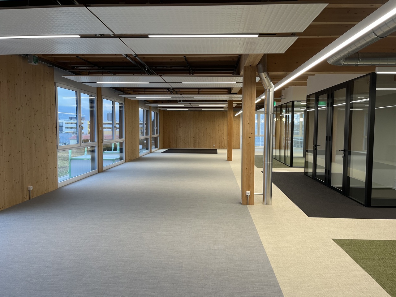 310m² Büro, Foto 7 von 10