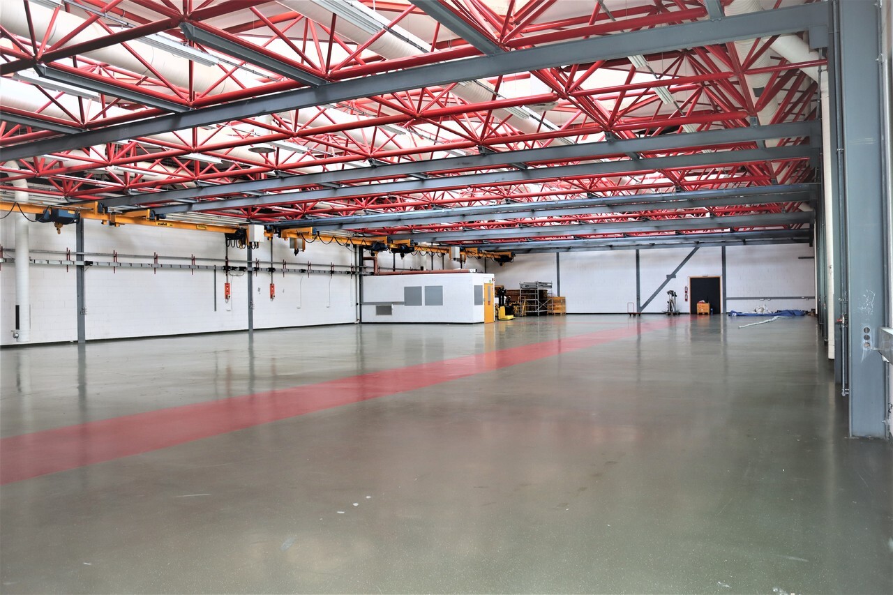 1296m² industrial object, photo 4 sur 4