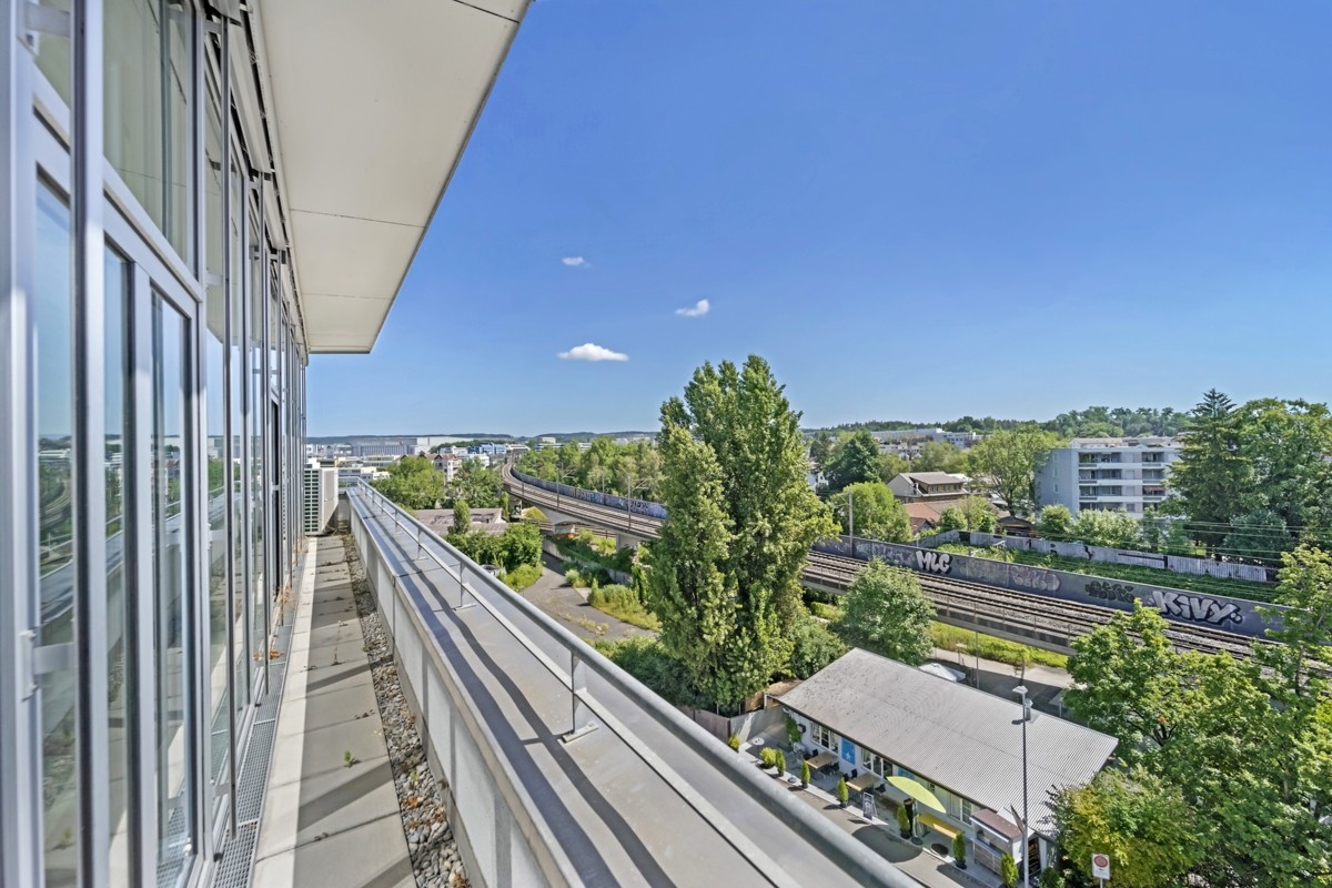 148m² office