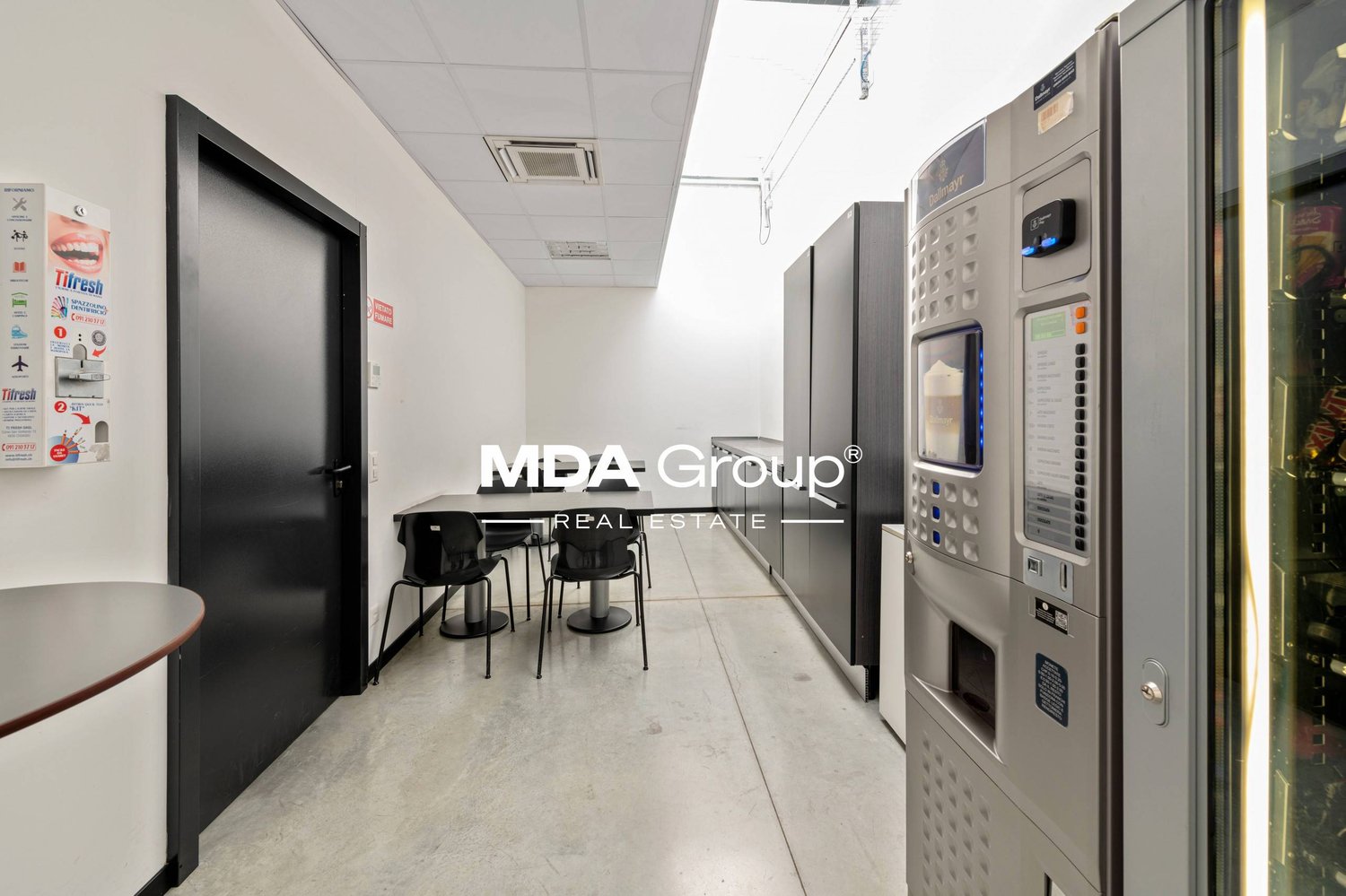300m² Büro, Foto 6 von 10