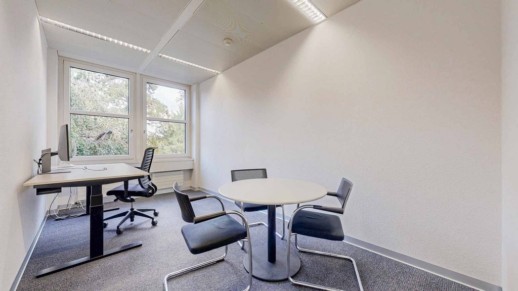 210m² office