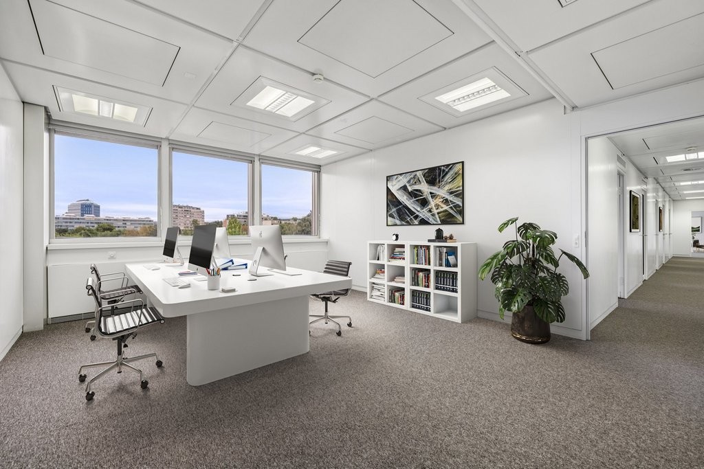 264m² Büro, Foto 3 von 9