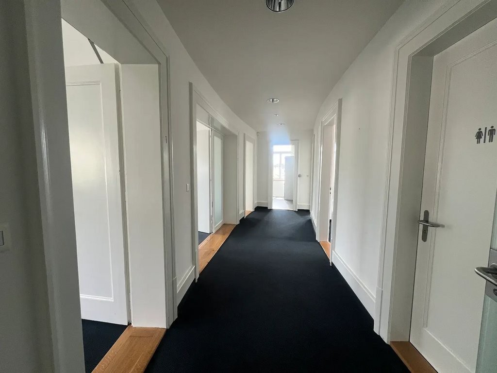 268m² Büro