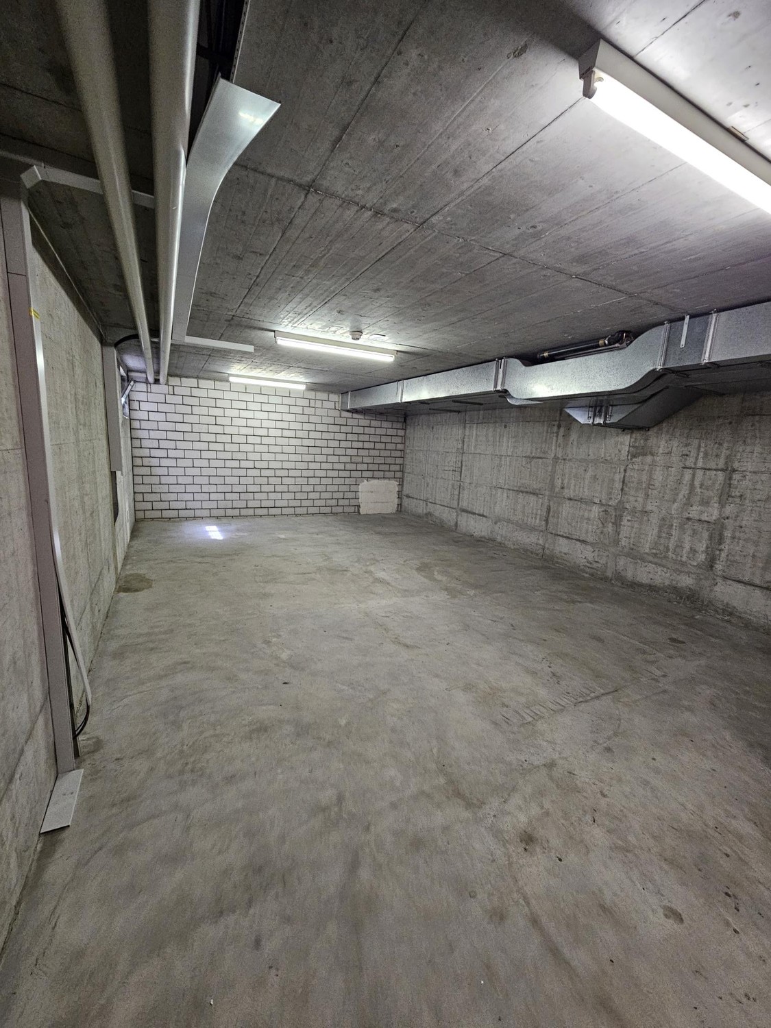 44m² cellar compartment