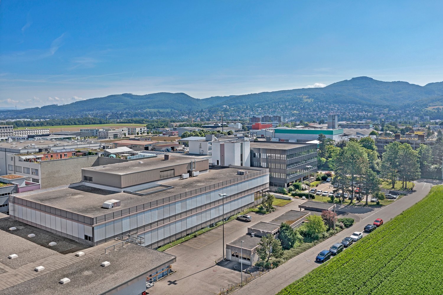 165m² industrial object