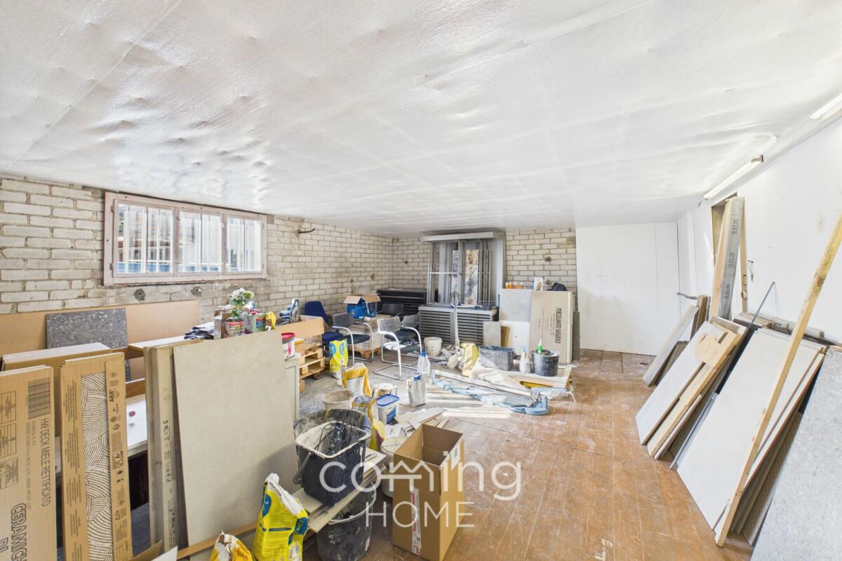 188m² commerciale