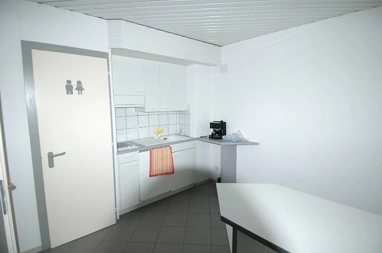 194m² office