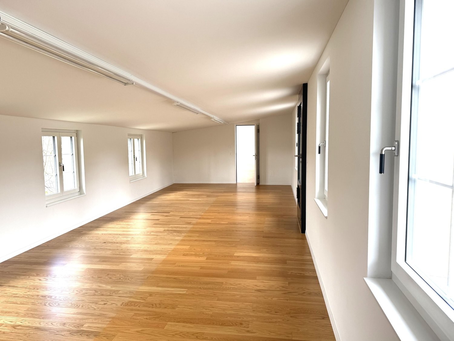 Bureau de 118m², photo 7 sur 8