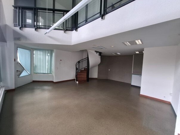210m² Büro