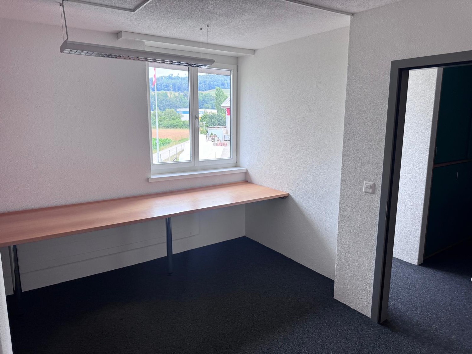 750m² commercial