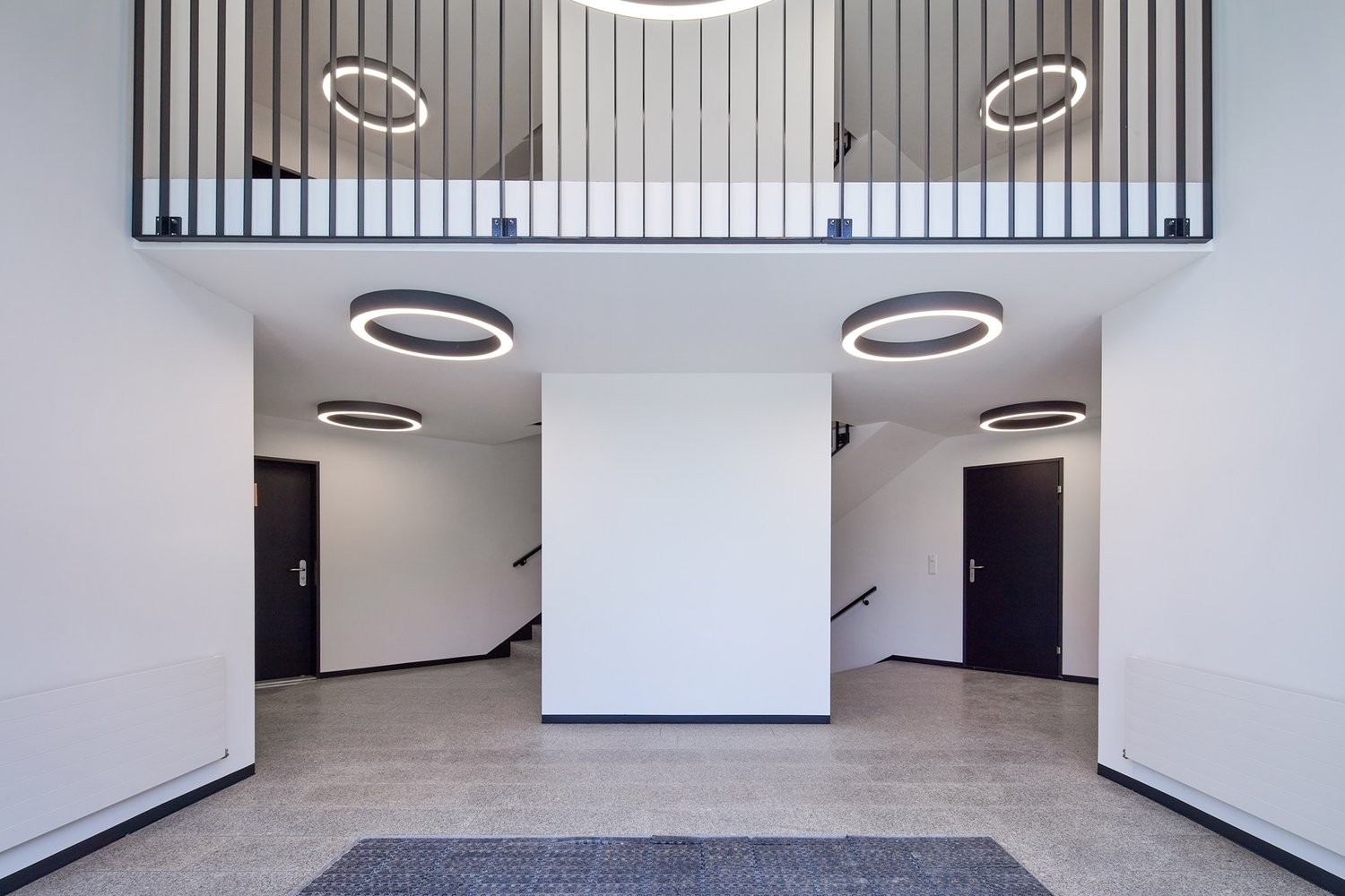 780m² office