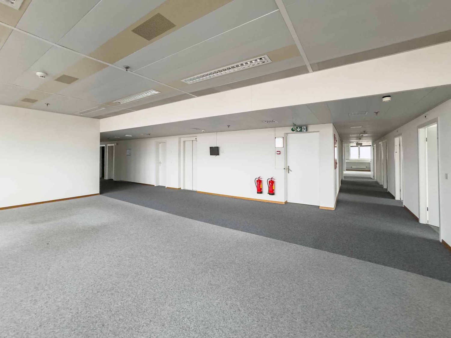 748m² Büro