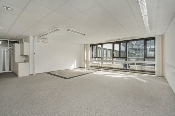 64m² office, photo 3 of 5