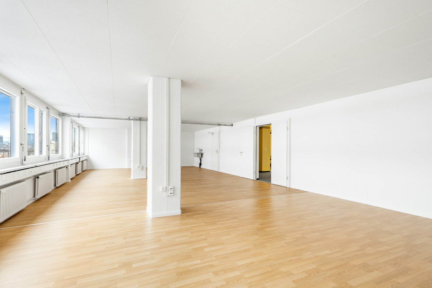 94m² office, Foto 1 von 5