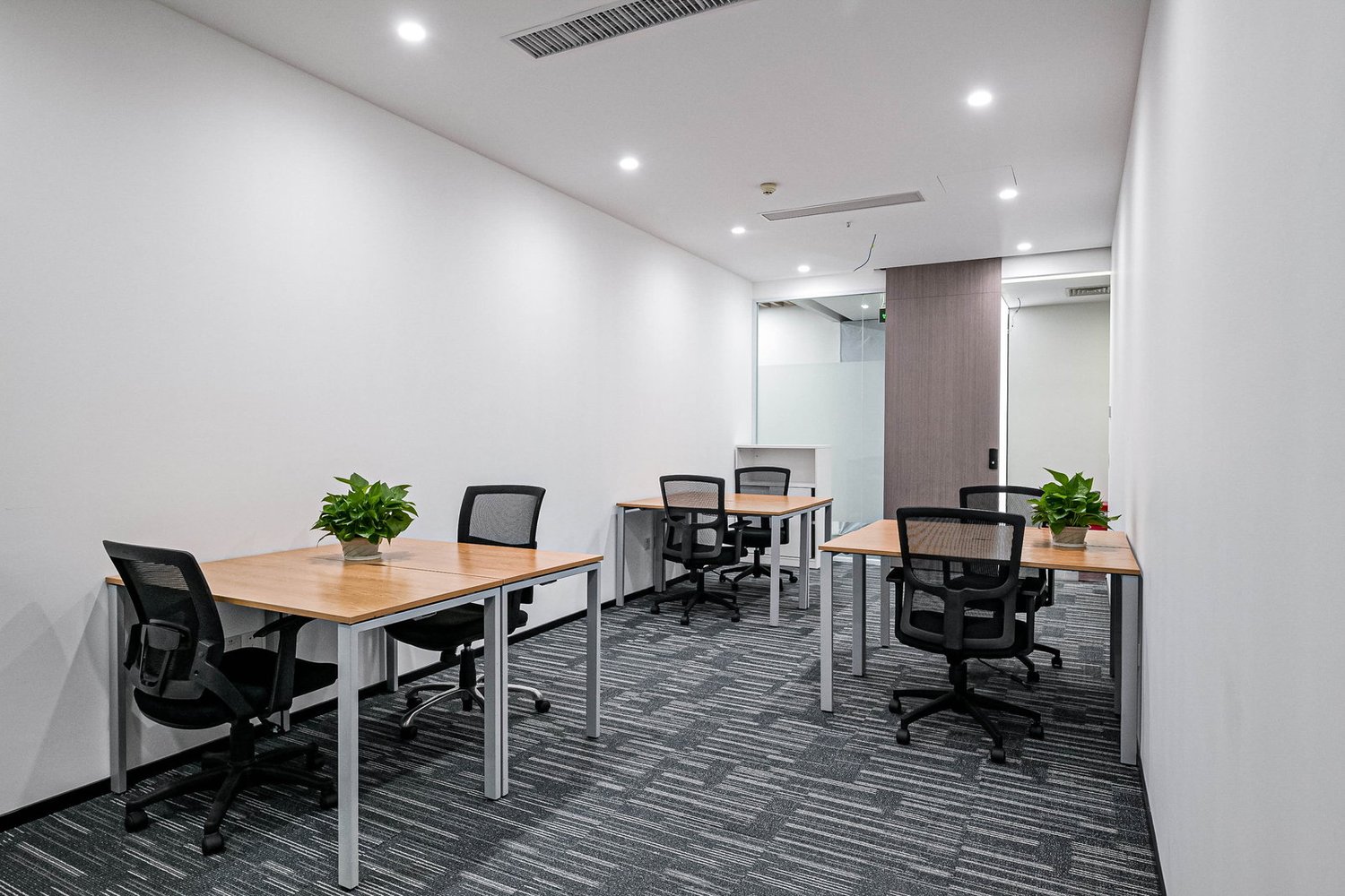 225m² bureau, photo 2 sur 10