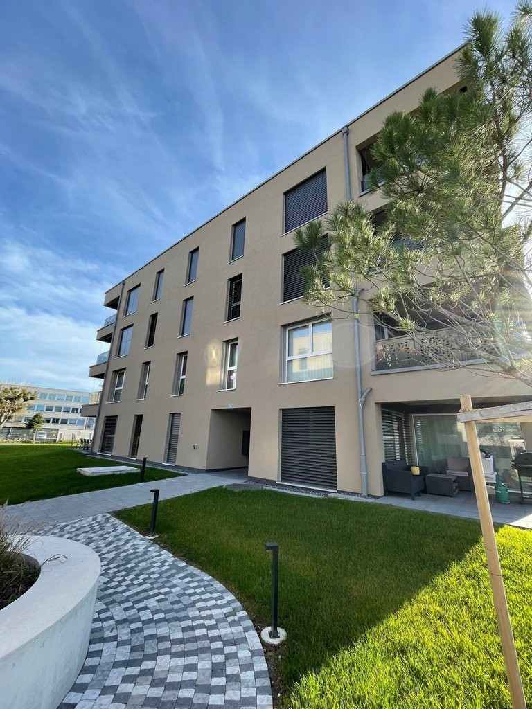57m² office