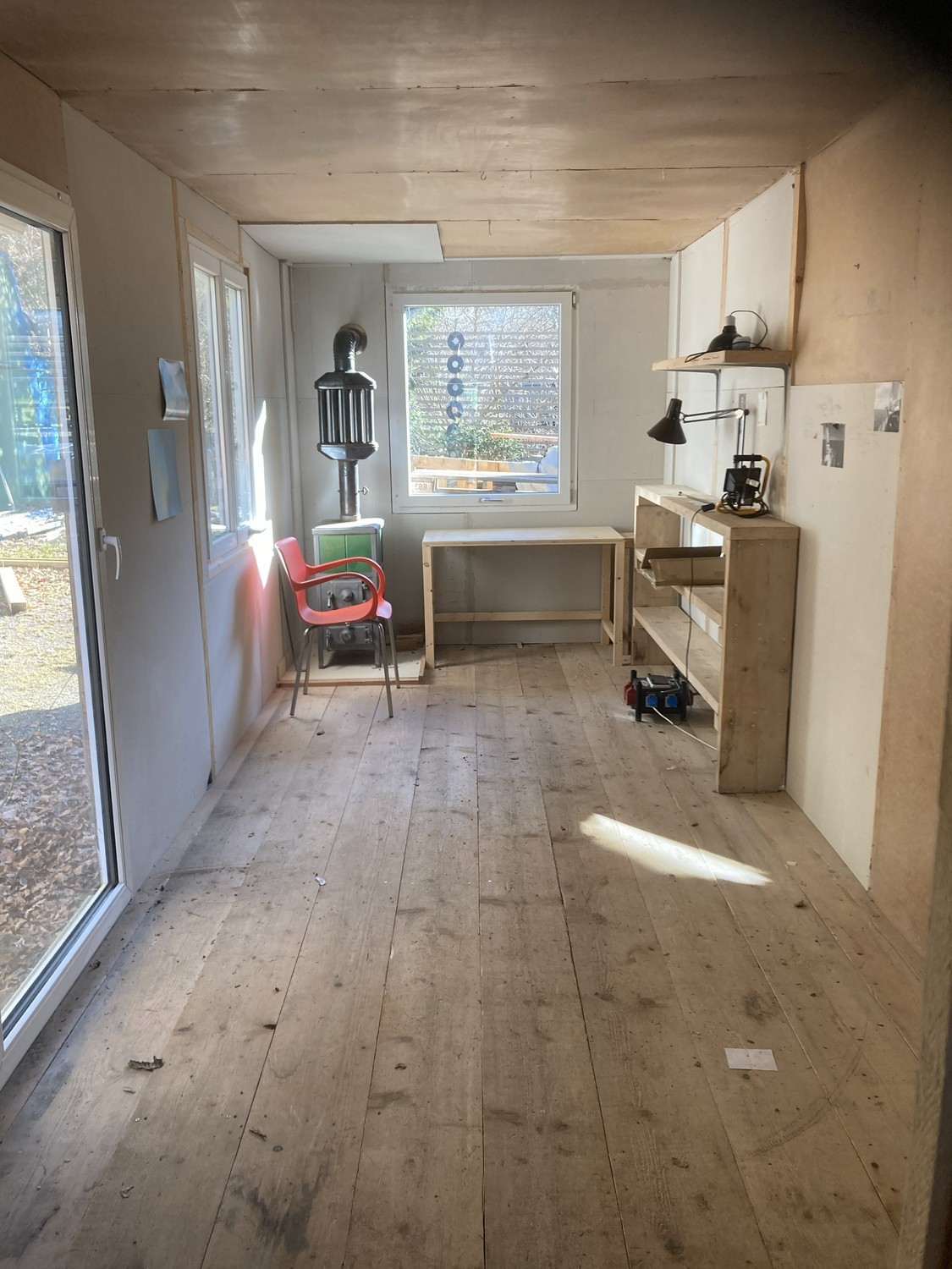 Commercial, Foto 1 von 2