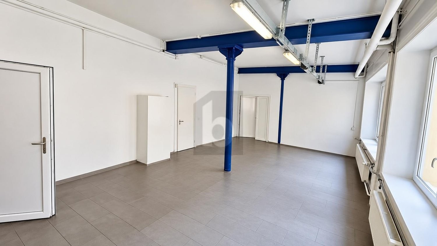 ufficio di 130m², foto 2 di 3