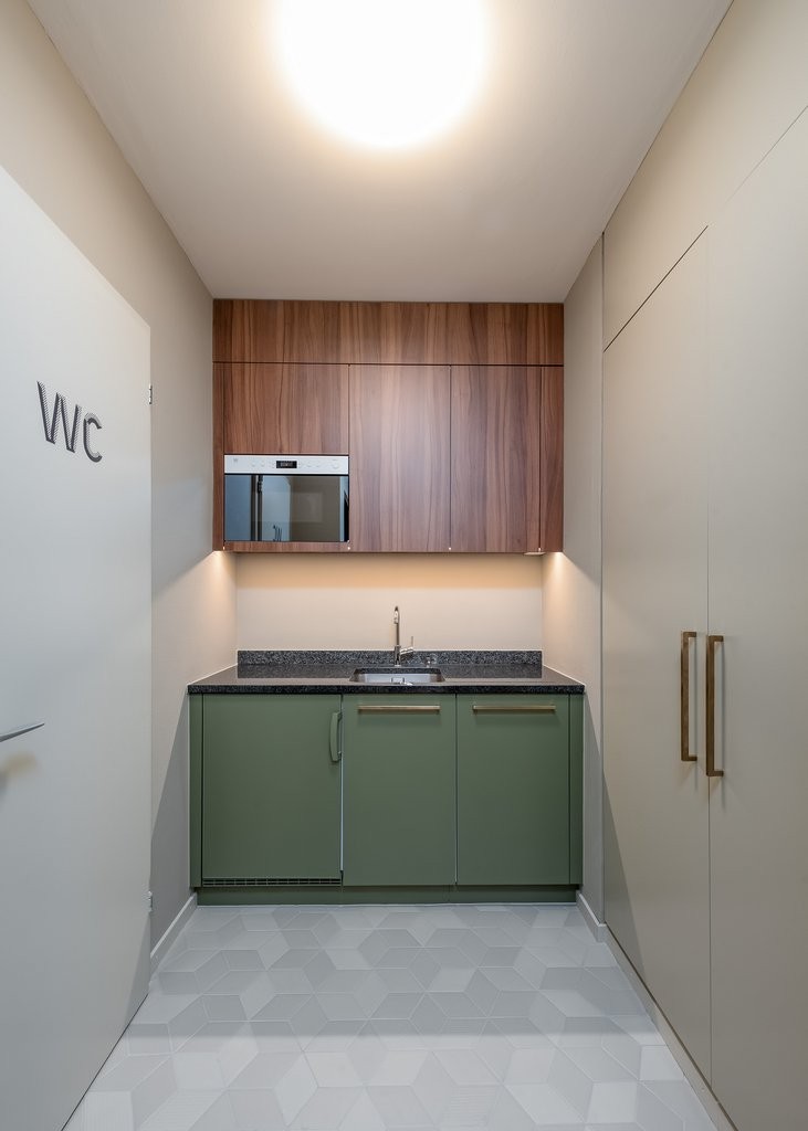17m² office